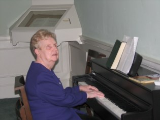 author picture phyllis